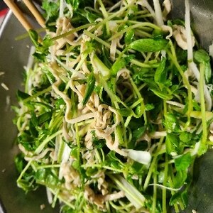 豆腐麺（干し豆腐）のアジアンサラダ